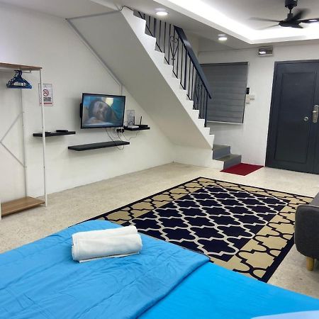Hs Homestay Cenderawasih Kuantan Town Luaran gambar