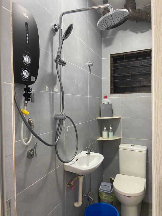 Hs Homestay Cenderawasih Kuantan Town Luaran gambar